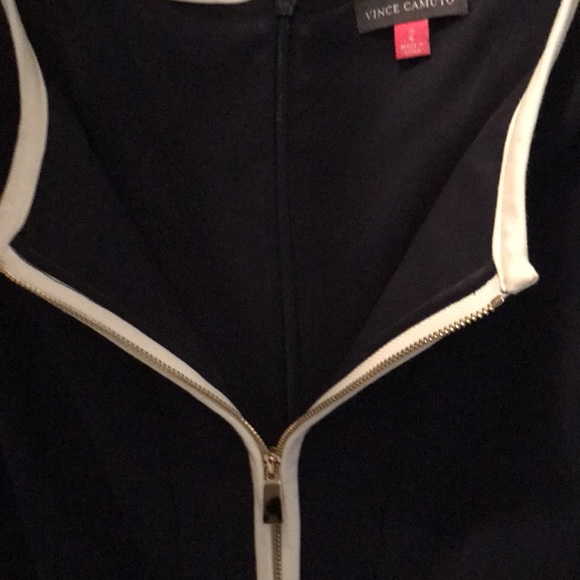 EUC VINCE CAMUTO CHIC NAVY DRESS SIZE 2. FULLY LINED. FRONT AND BACK ZIPPER - Picture 4 of 7